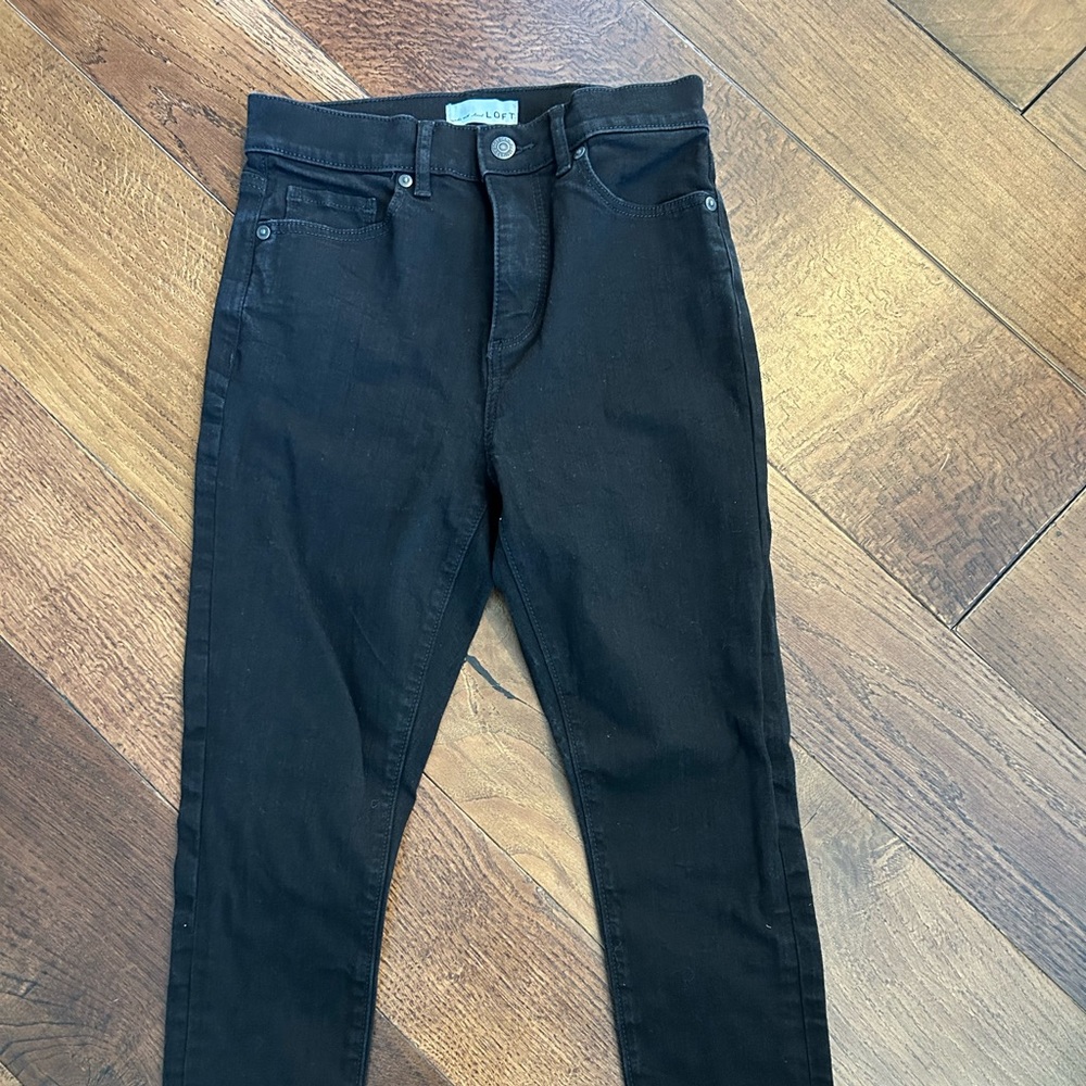 Loft The Skinny Jean in Black